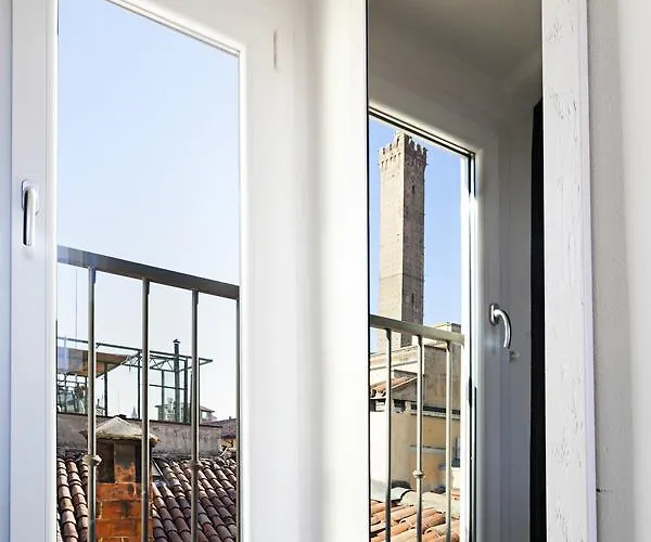 阿尔塔纳博洛尼亚公寓 * 博洛尼亚