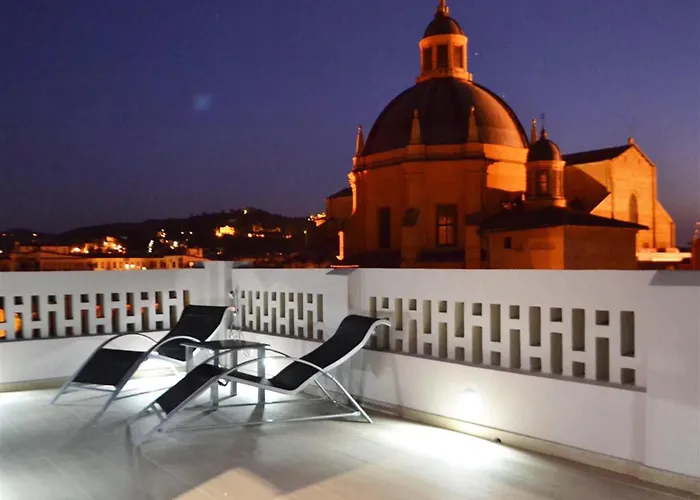 阿尔塔纳博洛尼亚公寓 博洛尼亚